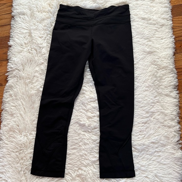 lululemon athletica Pants - Lululemon Women cropped leggings size 4‎